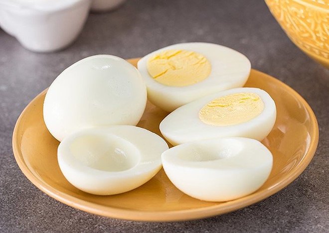 Lòng trắng trứng giảm mệt mỏi căng thẳng
