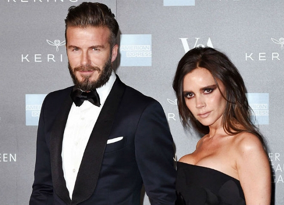 Cặp đôi nhà Beckham bất ngờ dính tin đồn sắp chia tay dù đã chung sống với nhau hơn 20 năm.  