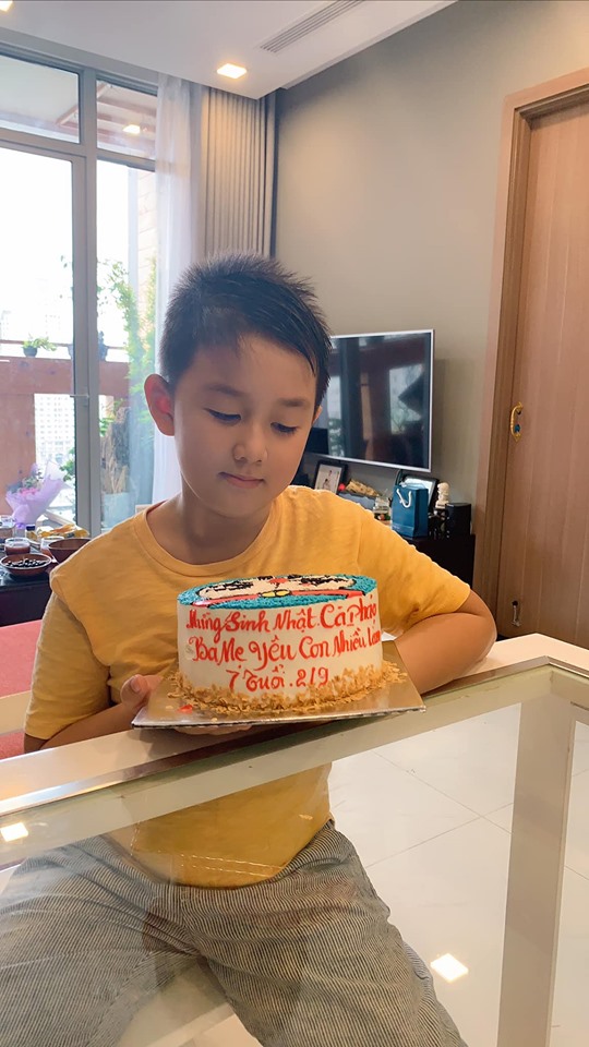 Con trai cả Lê Phương tròn 7 tuổi vào ngày 2/9.