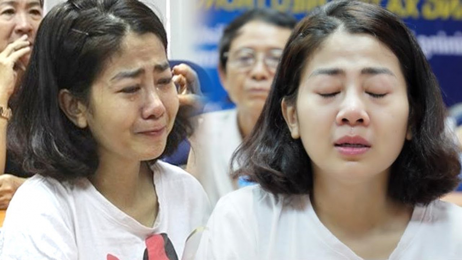 Theo một nguồn tin cho biết hiện nữ diễn viên đang nằm ở phòng hồi sức cấp cứu tại một bệnh viện ở TP HCM. Đồng thời, Mai Phương đang rất trải qua những cơn đau, thậm chí còn khó thở.