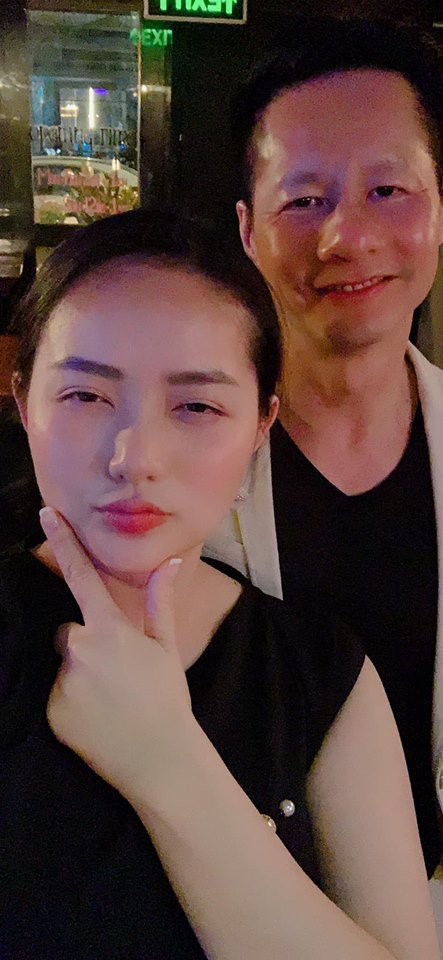 Đại gia Đức An luôn dành thời gian gần gũi, chăm sóc con gái nhỏ Bồ Câu.