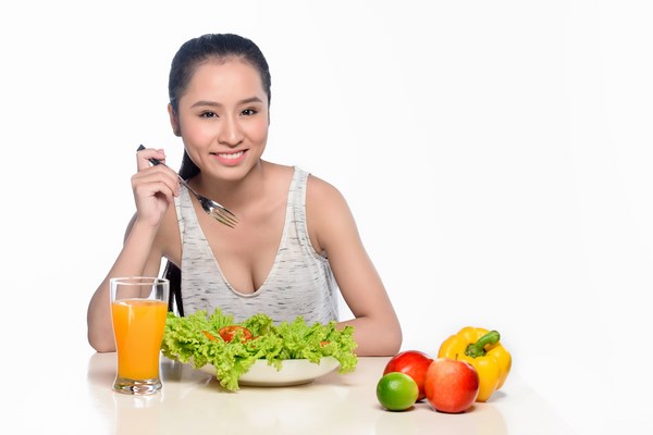 Ăn rau củ giúp giảm cân