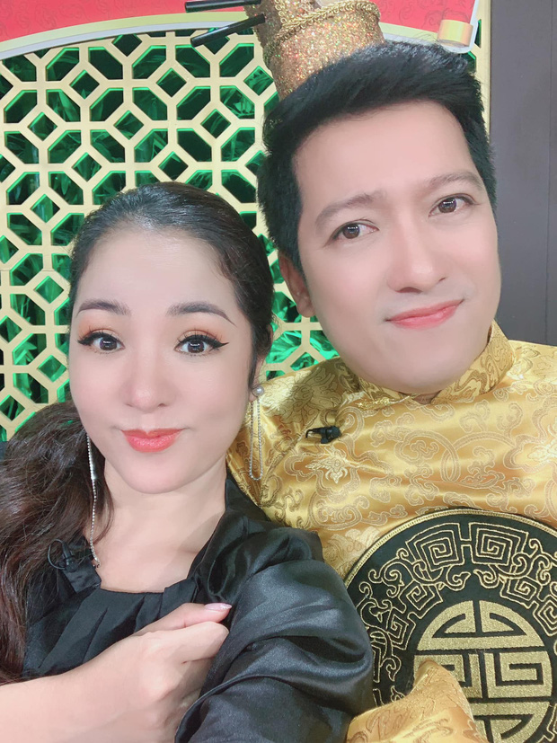 Nhiều khán giả thừa nhận khó nhận ra Trường Giang trong hình ảnh mới nhất do diễn viên Thúy Nga đăng tải.