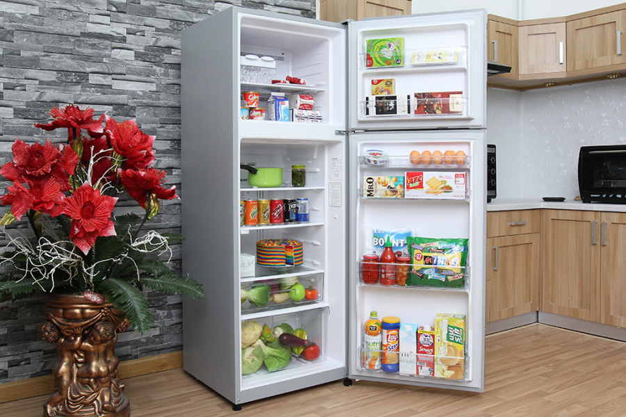 Tủ lạnh không bỏ nhiều thức ăn