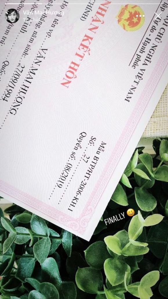 Văn Mai Hương bất ngờ chia sẻ giấy chứng nhận đăng ký kết hôn trên instagram cá nhân