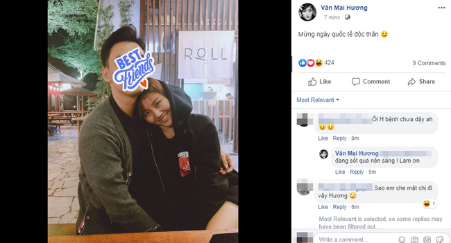Ít phút trước, nữ ca sĩ Văn Mai Hương đã chính thức công khai hình ảnh ôm ấp bạn trai mới lên trang facebook cá nhân kèm dòng chữ 