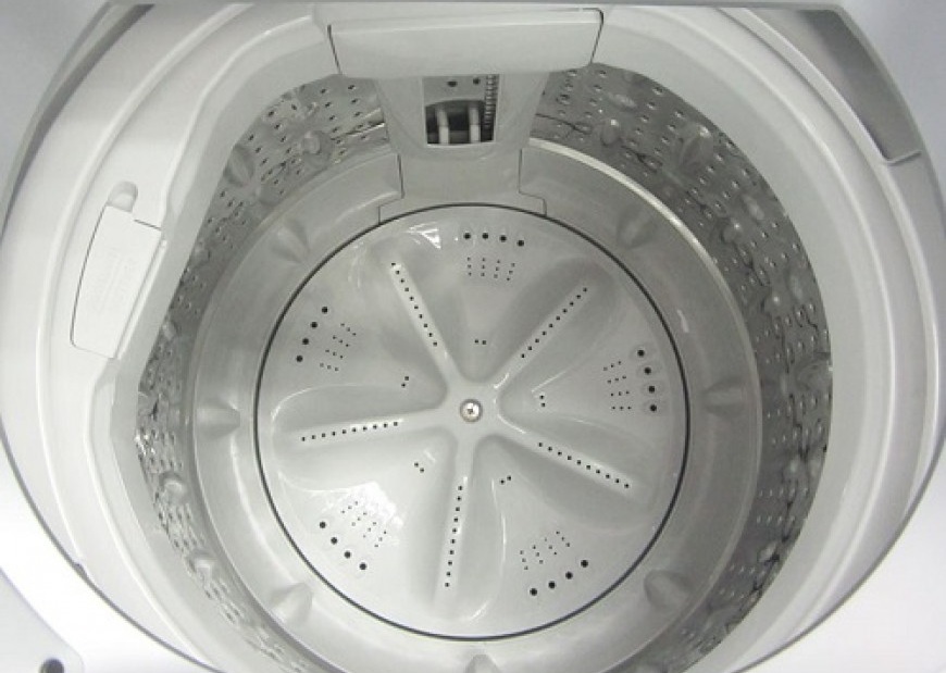 Vệ sinh máy giặt bằng banking soda