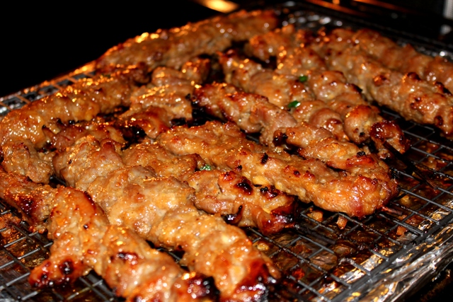 sai-lam-khi-an-thit-nuong-01