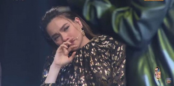 Hồ Ngọc Hà khóc nức nở khi nhắc về sự ra đi của cố nghệ sĩ Minh Thuận.