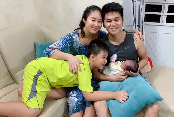 Hiện tại vợ chồng Lê Phương đang sống trong một căn hộ được cả hai mua vào đầu năm 2018 tại TP.HCM.  