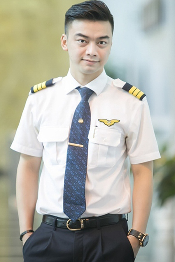 Hà Duy là một trong những phi công điều khiển máy bay chở đội tuyển U22 Việt Nam về nước sau SEA Games 30.