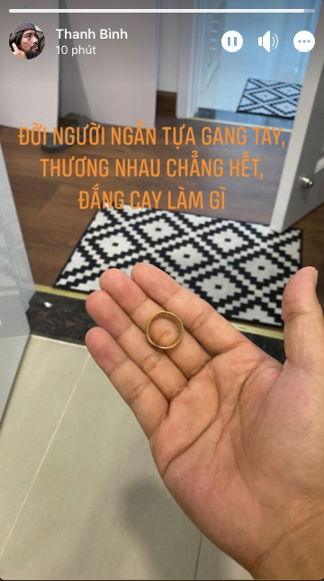 Nam diễn viên Thanh Bình bất ngờ đăng bức ảnh chiếc nhẫn vàng đặt ngay ngắn trên tay cùng dòng trạng thái ẩn ý.