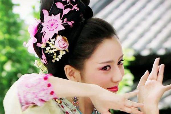trieu phi yen 2
