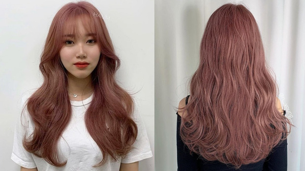 Màu tóc hồng, một sắc thái nữ tính và dịu dàng đầy quyến rũ. Sự kết hợp giữa màu hồng và sự nhạt nhòa tạo nên một phong cách tươi trẻ và thanh lịch. Nếu bạn đang muốn thay đổi kiểu tóc, hãy xem hình ảnh liên quan để lựa chọn một phong cách và kiểu tóc phù hợp.