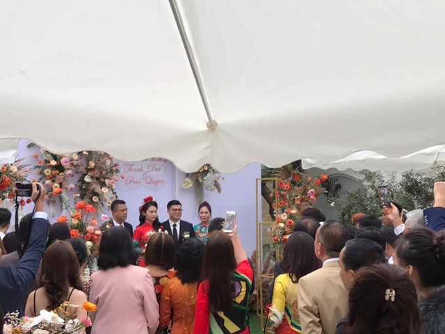 Lộ diện dung nhan của cô dâu, chú rể trong đám cưới ở Quảng Ninh.