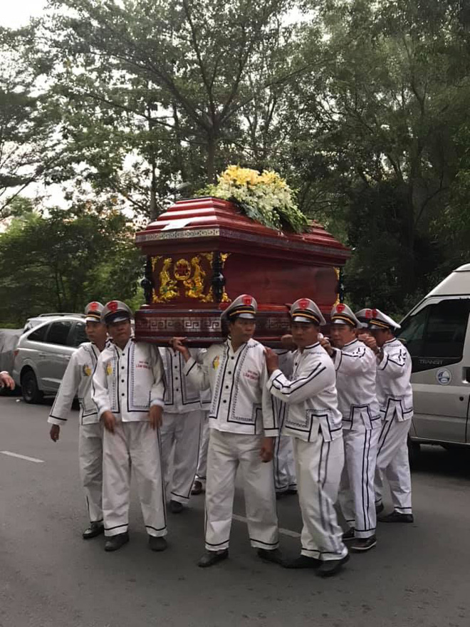 Lễ di quan cố nghệ sĩ Chánh Tín diễn ra.