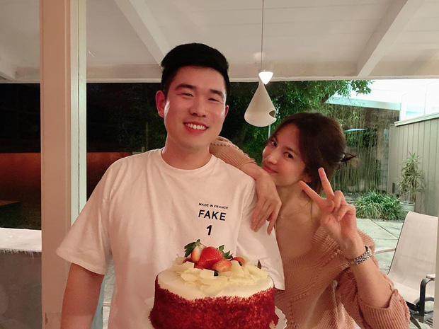 Song Hye Kyo đón sinh nhật cùng người quản lý lâu năm của mình