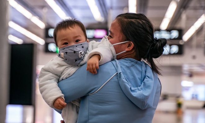 Phụ nữ Hàn Quốc đang mang thai kiến nghị được làm ở nhà vì lo ngại nếu nhiễm virus corona, thai nhi sẽ bị lây. Ảnh: Young Parents.