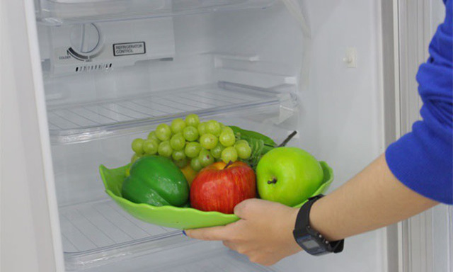 Chanh giúp khử mùi tủ lạnh 