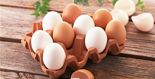 Soi trứng gà biết được trứng ngon hay không