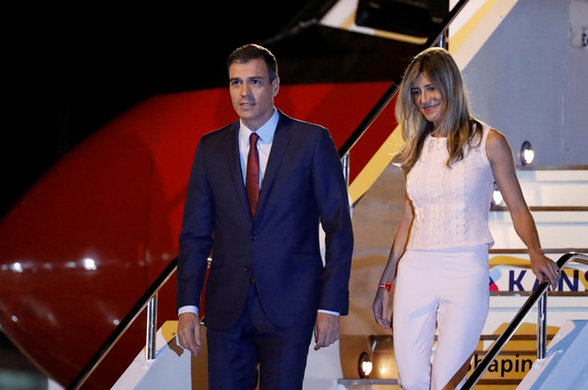 Thủ tướng Tây Ban Nha Pedro Sanchez và phu nhân, bà Begona Gomez.