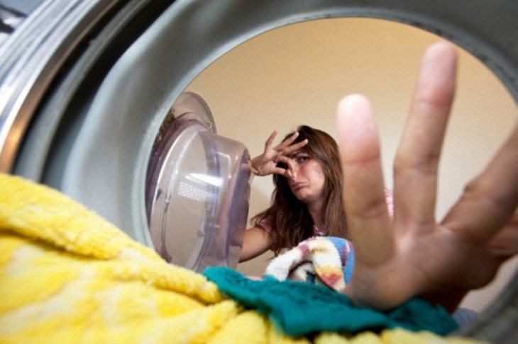 Cách khử mùi cho máy giặt