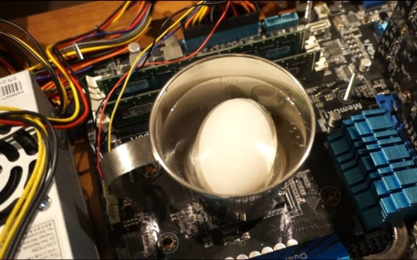 Luộc trứng bằng CPU.