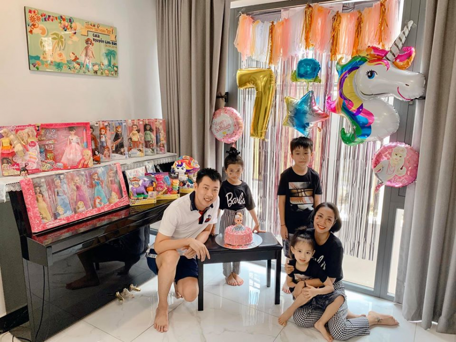 Gia đình hạnh phúc của Ốc Thanh Vân.