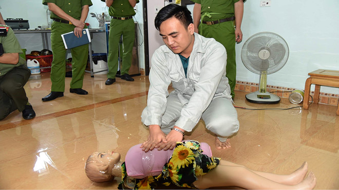 Phan Đoàn Thao tại buổi thực nghiệm hiện trường ngày 29/4.