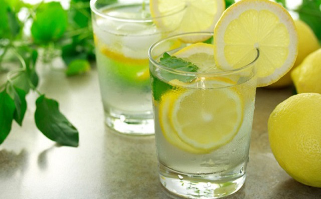 Cách uống nước chanh giảm cân