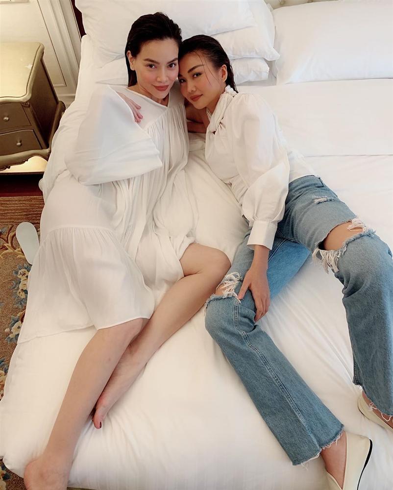 thanh-hang-ho-ngoc-ha-01
