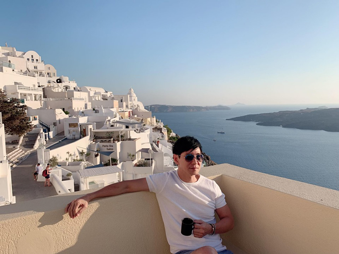 Buổi tối ở Santorini tới rất muộn 20 giờ trời vẫn có nắng