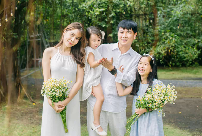 Gia đình hạnh phúc của Lưu Hương Giang - Hồ Hoài Anh.