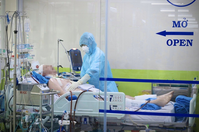 Bệnh nhân 91 đang được điều trị tại Bệnh viện Chợ Rẫy. Ảnh: Nguyên Hạnh.