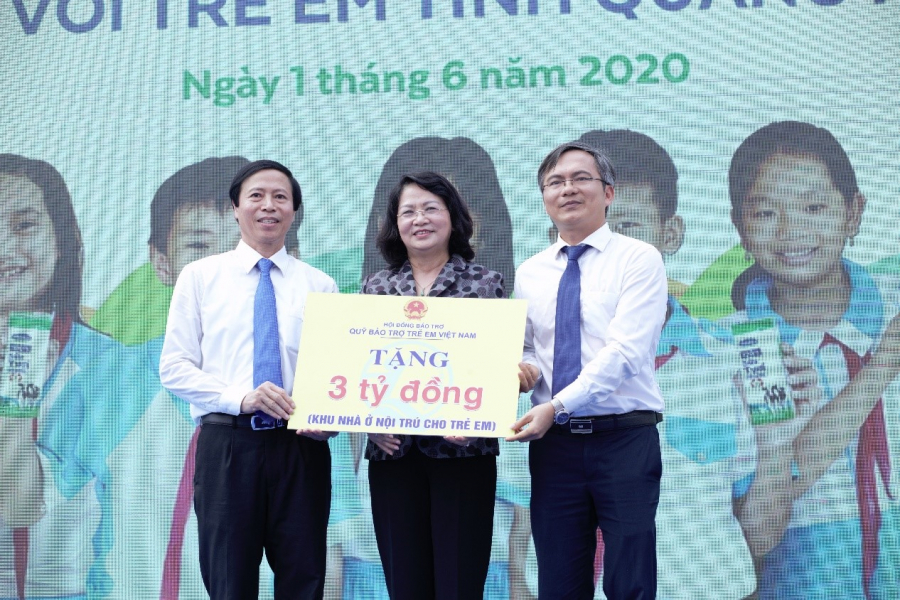 Nhân dịp Tết thiếu nhi, Phó Chủ tịch nước trao tặng tỉnh Quảng Nam khu nhà nội trú cho trẻ em trị giá 3 tỷ đồng 