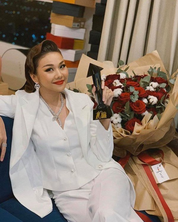 Gần bước vào U40 Thanh Hằng vẫn trẻ trung xinh đẹp khiến ai cũng ghen tỵ