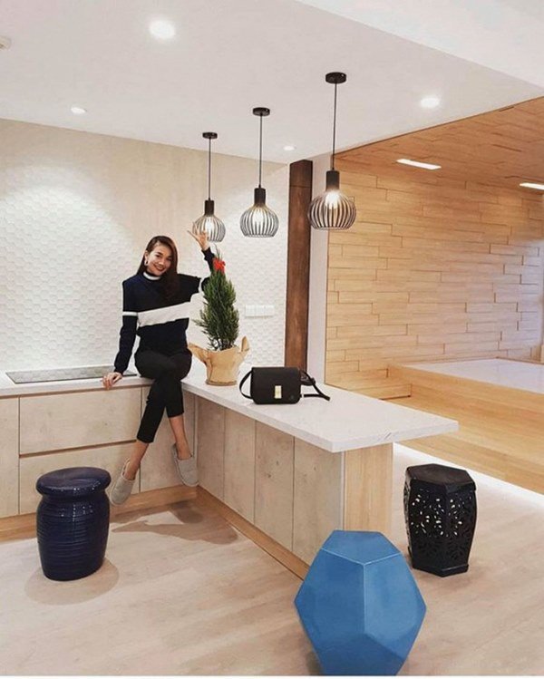 Nhà Thanh Hằng chọn gam màu trắng tinh tế