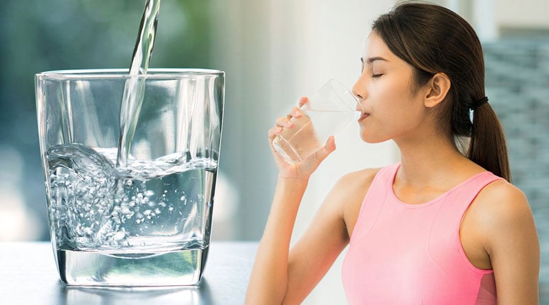 Uống nước vô tội vạ phá hủy sức khỏe của bạn