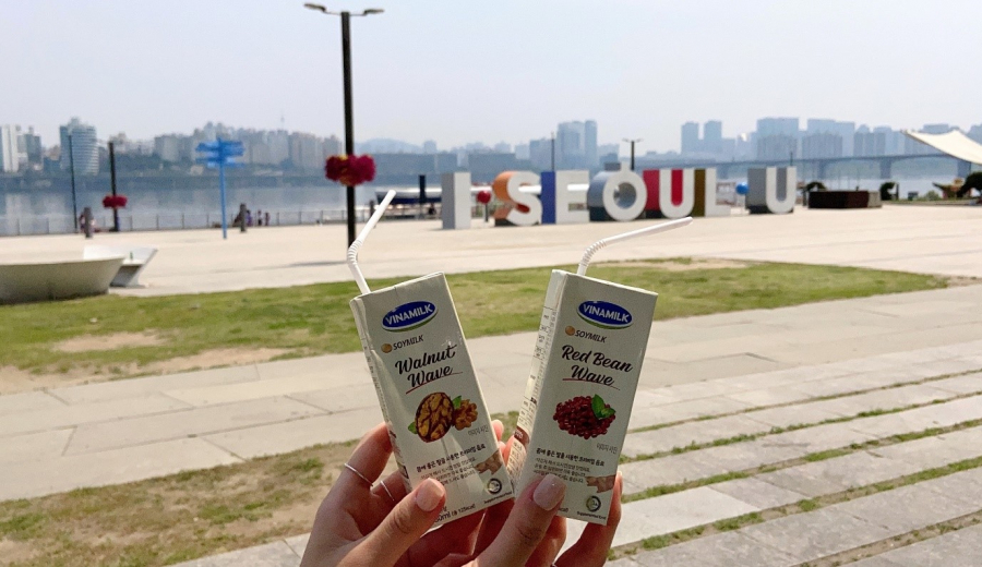 Những sản phẩm sữa hạt và trà sữa Vinamilk đã chính thức bắt đầu “hành trình” chinh phục người tiêu dùng Hàn Quốc