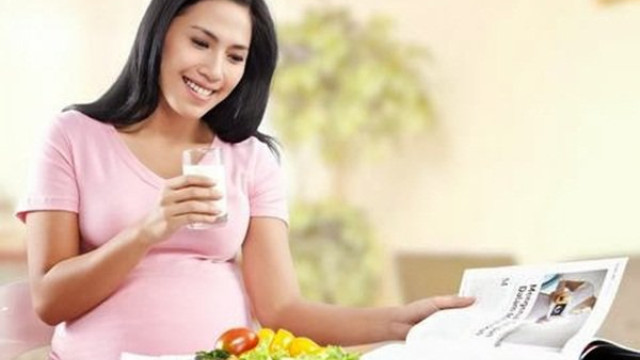Dấu hiệu giúp mẹ bầu biết thai nhi có khỏe hay không?