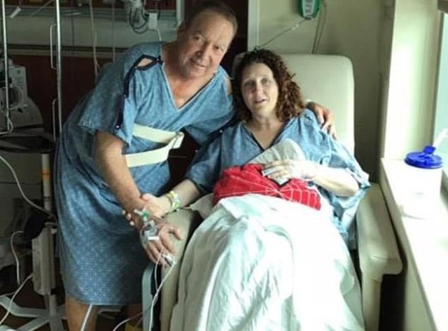 Ông Jeff và cô Terri trong ca phẫu thuật hiến thận hồi tháng 3/2020