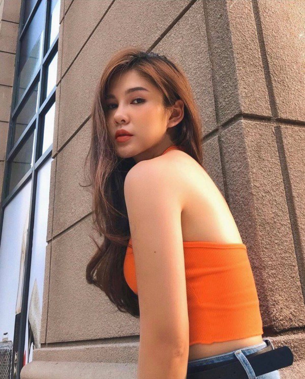 nu-mc-the-thao-hot-nhat-vtv-dien-bikini-ho-bao-van-ngot-ngao-nhu-vien-keo-5-1592534237-683-width600height746