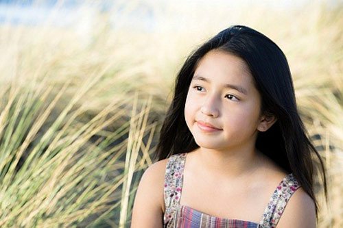 Những dấu hiệu cho thấy bé gái dậy thì sớm