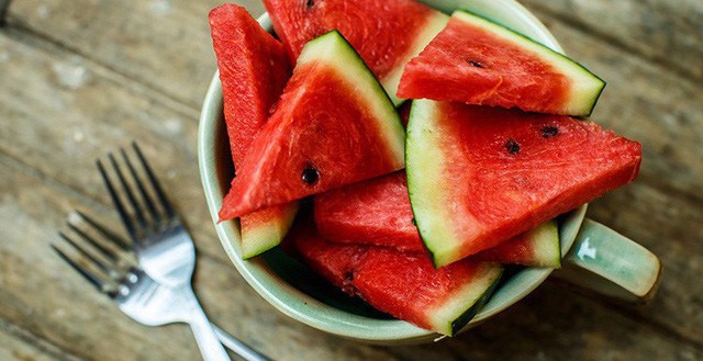 Sai lầm khi ăn dưa hấu gây bệnh cho bạn