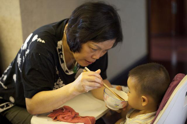 Theo tin tức trên các trang tin của Trung Quốc, cậu bé 4 tuổi (Hải Ninh, Chiết Giang) nhập viện cấp cứu sau khi ăn món bầu xào. 