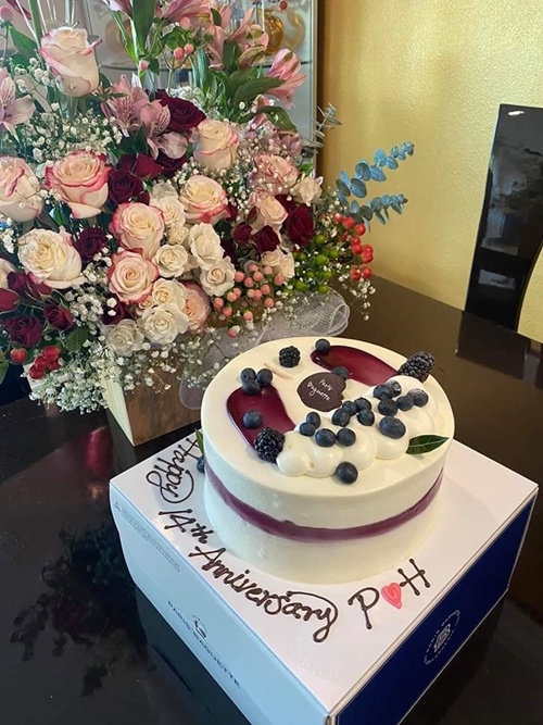 Chiếc bánh kem Hoài Phương chuẩn bị riêng cho vợ. Anh hiếm khi nói lời mật ngọt mà thể hiện tình yêu qua hành động.