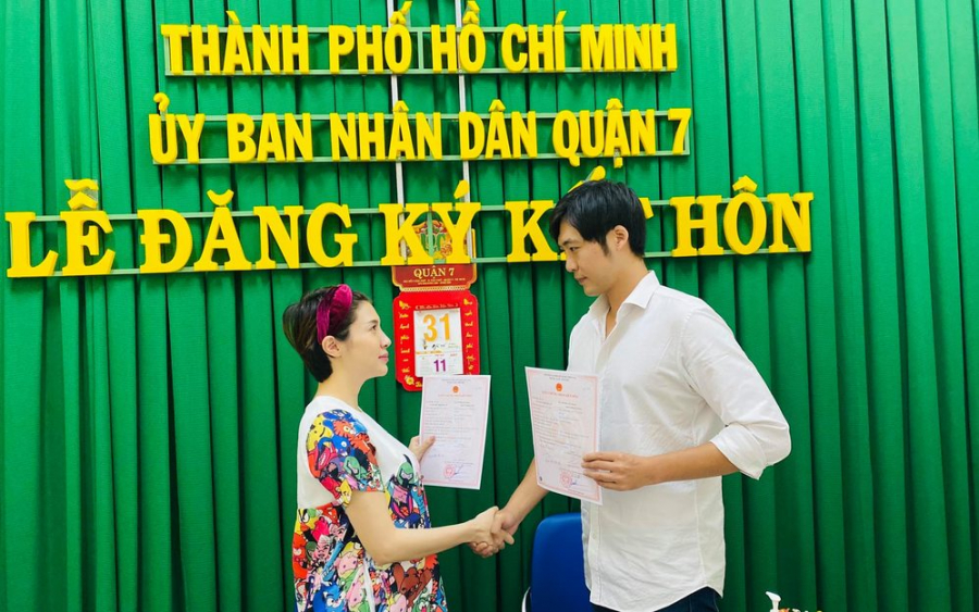 pha-le-dap-tra-nhung-loi-chia-vui-khi-dang-ki-ket-hon-voi-chong-tay-97a9121e