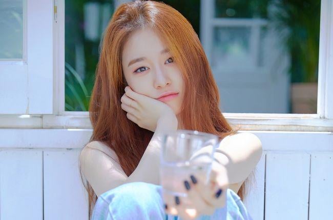Jiyeon - 1 trong những visual hàng đầu của K-Pop thế hệ 2. Dù không sở hữu đôi mắt to nhưng cô vẫn nhìn cực kỳ xinh đẹp và thu hút
