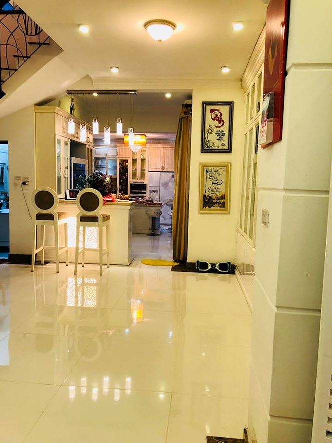 Ngôi nhà có gam màu trắng