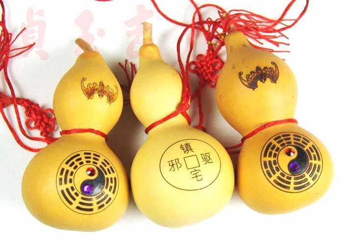 Đặt trái hồ lô trong phòng ngủ hút lộc
